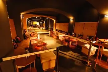 Cocktail Bar Crawl