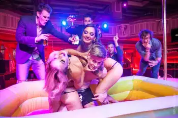 Jelly Wrestling