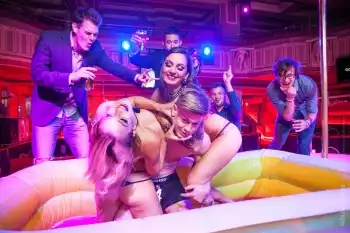 Jelly Wrestling