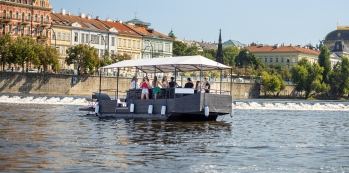 Prosecco Cycle Boat